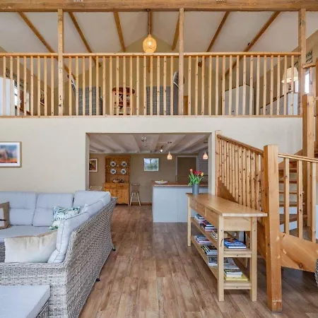 Imagine At High Parks Estate Holiday home