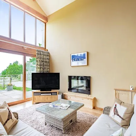 Imagine At High Parks Estate Holiday home *